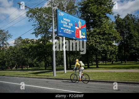 St. Petersburg, Russland. 14 Jun, 2018. Eine allgemeine Ansicht der FIFA signage am 14. Juni 2018 in Moskau, Russland. (Foto von Daniel Chesterton/phcimages.com) Credit: PHC Images/Alamy leben Nachrichten Stockfoto