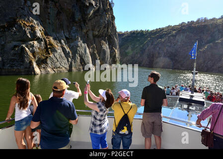 Douroschlucht in der Nähe von miranda do Douro, Parque Natural do Duoro International, Tras-os-Montes, Northeast-Portugal, Portugal Stockfoto