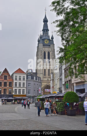 St. Martins Kirche im Zentrum der Stadt Kortrijk, Belgien, EU Stockfoto