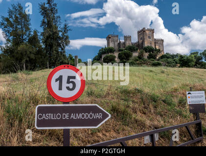 Schloss von Almodovar del Rio, Es ist eine Stärke der muslimischen Ursprungs, es war eine römische Festung und das aktuelle Gebäude hat definitiv Herkunft der Berber, Clo platziert Stockfoto