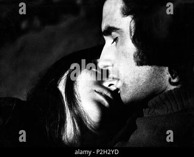 Original Film Titel: AL DIABLO CON AMOR. Englischer Titel: AL DIABLO CON AMOR. Regisseur: GONZALO SUAREZ. Jahr: 1973. Stars: ANA BELEN; VICTOR MANUEL. Credit: ERSUASTUR/Album Stockfoto