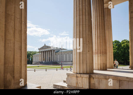 Königsplatz mit dem Bau der Staatlichen Sammlungen von Antiquitäten, staatlichen Antikensammlung, Museum für griechische, etruskische und Stockfoto