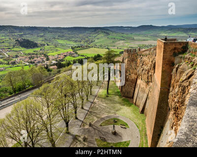 Die alten etruskischen Stadtmauern in Orvieto, Umbrien Italien Stockfoto