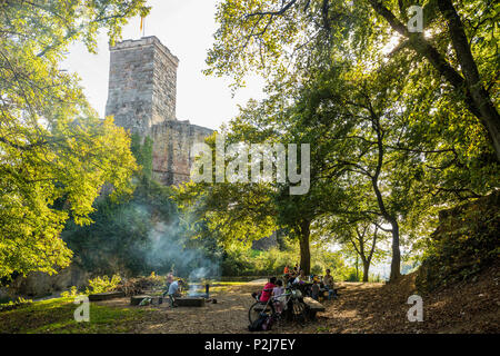 Ppicnic Bereich Burg Roetteln, Loerrach, Schwarzwald, Baden-Württemberg, Deutschland Stockfoto