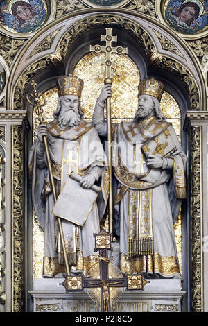 Altar der Heiligen Cyrill und Methodius in Zagreb Kathedrale Maria Himmelfahrt geweiht Stockfoto