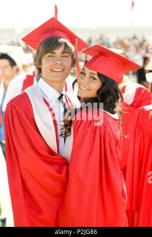 Original Film Titel: HIGH SCHOOL MUSICAL 3: SENIOR YEAR. Englischer Titel: HIGH SCHOOL MUSICAL 3: SENIOR YEAR. Regisseur: KENNY ORTEGA. Jahr: 2008. Stars: Zac Efron und Vanessa Hudgens. Quelle: WALT DISNEY PICTURES/BRAMLEY, JOHN/Album Stockfoto