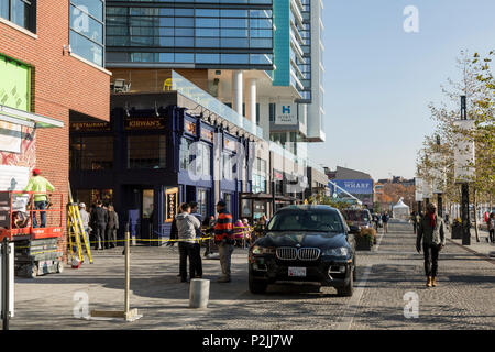 WASHINGTON, DC - 1. Dezember: Gebäude entlang Wharf Street SW in der Nähe von Vio am Wharf am 1. Dezember 2017 in Washington DC. (Foto von Benjamin C. Tankersle Stockfoto