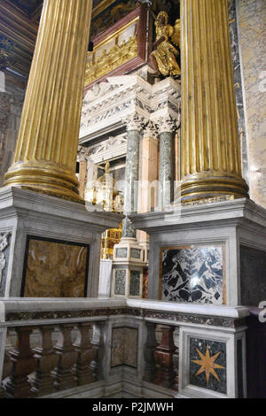 Altar der Anbetung des Allerheiligsten Sakraments, Archbasilica St. Johannes im Lateran, St. Johannes im Lateran oder der Lateranbasilika, der Kathedrale von Rom, Italien, und Stockfoto