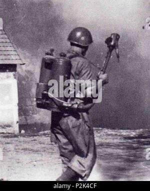 . Englisch: Italienisch wwII ära Flammenwerfer. 19. Oktober 2016. Royal italienischen Armee 46 Lanciafiamme Mod 40 Stockfoto