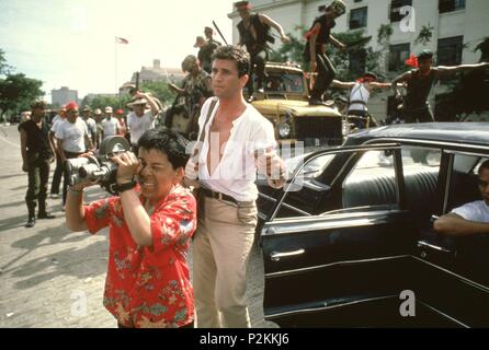 Original Film Titel: JAHR DES LEBENS GEFÄHRLICH. Englischer Titel: DAS JAHR DES LEBENS GEFÄHRLICH. Regisseur: Peter Weir. Jahr: 1982. Stars: Linda Hunt, MEL GIBSON. Credit: M. G. M/United Artist/Album Stockfoto