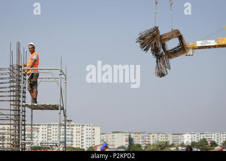 Bukarest, Rumänien - 14. JUNI 2018: die Arbeiter auf der Baustelle Stockfoto