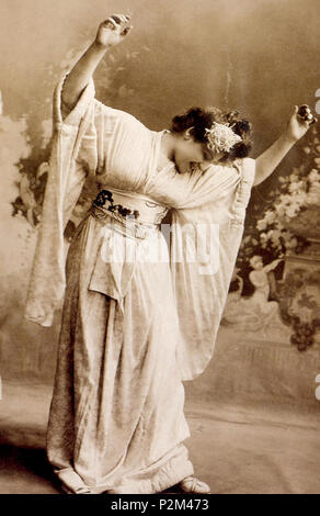 . Italiano: Il Sopran italiano Maria Farneti nell'Iris di Pietro Mascagni. Vor 1917. Unbekannt 53 MariaFarneti Iris Stockfoto