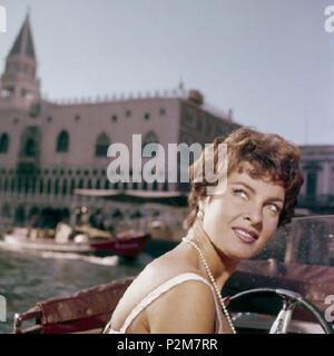 . Silvana Pampanini al Festival del Cinema di Venezia. 1958. Pietro Pascuttini 68 Pampanini Venezia 1958 Stockfoto