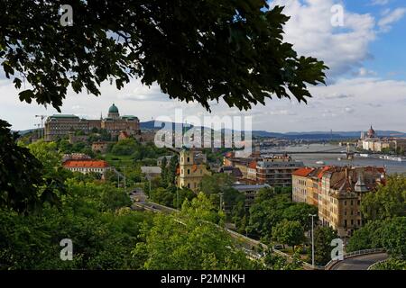 Budapest, Ungarn, klassifiziert als Weltkulturerbe, Buda, Varnegyed, Burgviertel, das Schloss vom Gellertberg Stockfoto