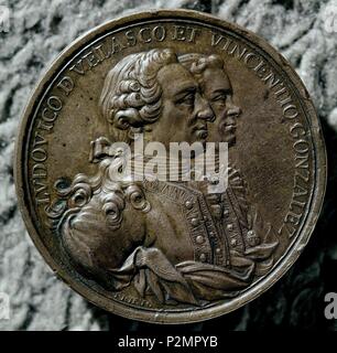 MONEDA COMMEMORATIVA DE LA DEFENSA DE LA HABANA CON LOS BUSTOS DE LUIS VICENTE DE VELASCO Y DE VICENTE GONZALEZ - 1763 - COBRE - 49,65 mm. Thema: Tomás Francisco Prieto (1716-1782). Lage: Museo Naval / MINISTERIO DE MARINA, MADRID, SPANIEN. Stockfoto