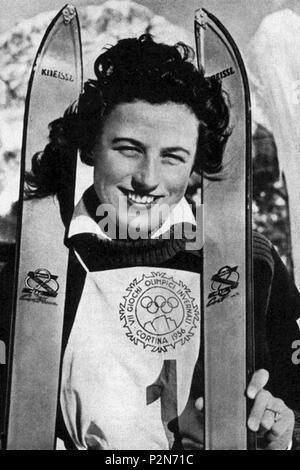 . Deutsche alpine Skifahrer Rosa 'Ossi' Reichert nach dem Riesenslalom gewinnen bei den Olympischen Winterspielen 1956 in Cortina d'Ampezzo, Italien. 27. Januar 1956. Italienische Olympische Komitee 67 Ossi Reichert Cortina 1956 Stockfoto