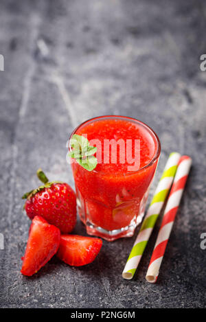 Gesunde süße Erdbeere Smoothie cocktail Stockfoto