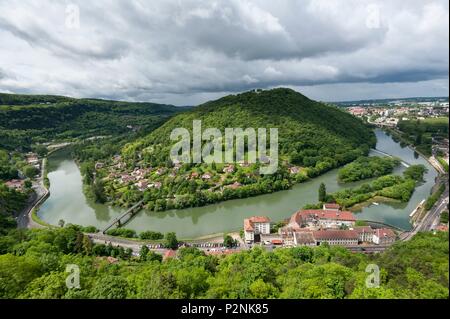 Frankreich, Franche-Comté, Besancon, le Doubs aus der Zitadelle Stockfoto