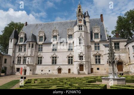 Frankreich, Paris, Beauvais, MUDO, Musée de l'Oise, Fassade des ehemaligen aus dem 16. Jahrhundert Bischof Stockfoto