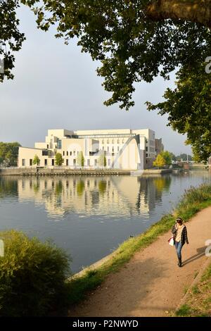 Frankreich, Bas Rhin, Straßburg, Entwicklung von Port du Rhin (Hafen der Rhein) und Umstellung der Wellenbrecher des Bassin d'Austerlitz, La Cite de la Musique (Kulturzentrum für Tanz und Musik) Stockfoto