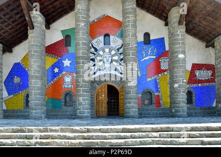 Frankreich, Haute Savoie, Plateau d'Assy, Passy, Notre Dame de Toute Grace Church, Mosaik von Fernand Leger Stockfoto