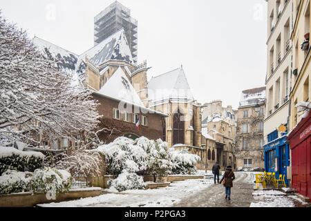 Frankreich, Paris, Marais, Rue de la Barre und Saint Gervais Kirche, schneefälle am 07/02/2018 Stockfoto