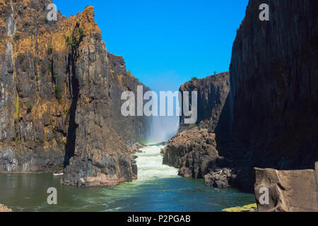 Unten in Victoria Falls, Simbabwe Stockfoto