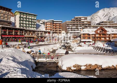 Frankreich, Hautes Pyrenees, Bagneres de Bigorre, La Mongie, die Informationsstelle des Pic du Midi de Bigorre (2877 m), Winter sports Resort Stockfoto