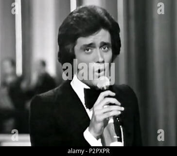 . Screenshot aus der TV-Serie Canzonissima (1971). 1971. Cavarrone an der italienischen Projekt. 34 Gianni Nazzaro 71 Stockfoto