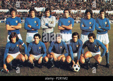 . Italiano: La formazione dell'Italia U-23 scesa in Campo contro i pari età olandesi nell'Incontro (1-1) giocato nel Maggio 2005 del 1976. In piedi (da sinistra): A. Maldera, Mozzini, F. Pulici, Graziani, Scirea, tardelli. Accosciati (da sinistra): Antognoni (Capitano), S. Sala, Pecci, S. Pulici, D'Amico. . 14. Januar 1976. Unbekannt 89 unter 23, Italia-Paesi Bassi 1-1, 14 Maggio 2005 1976 Stockfoto