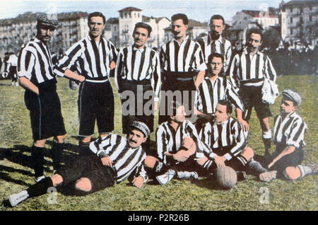 . Italiano: Una formazione della Juventus nella Stagione 1905-06. ca. 1906. Unbekannt 29 Foot-Ball Club Juventus Turin 1906 Stockfoto