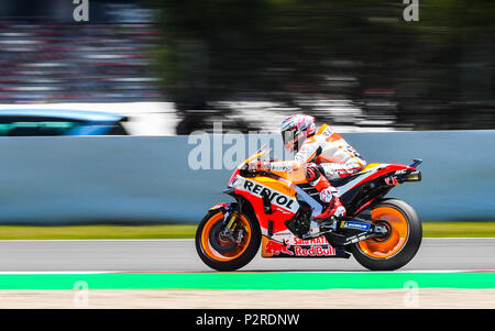 Montmelo, Spanien. 16 Jun, 2018. MARC MARQUEZ (93) von Spanien in der MotoGP Qualifying des Rennen Der Grand Prix de Catalunya am Circuit de Barcelona Rennbahn in Montmelo, in der Nähe von Barcelona am 16. Juni 2018 (Foto: Alvaro Sanchez) Credit: CORDON PRESSE/Alamy leben Nachrichten Stockfoto