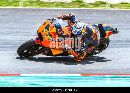 Montmelo, Spanien. 16 Jun, 2018. POL ESPARGARO (44) von Spanien in der MotoGP Qualifying des Rennen Der Grand Prix de Catalunya am Circuit de Barcelona Rennbahn in Montmelo, in der Nähe von Barcelona am 16. Juni 2018 (Foto: Alvaro Sanchez) Credit: CORDON PRESSE/Alamy leben Nachrichten Stockfoto