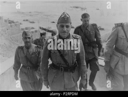 . Englisch: Allgemeine Ettore Bastico, Oberbefehlshaber der Achsenmächte in Nordafrika. Vom 6. Juni 1942. Unbekannt 32 Allgemeine Ettore Bastico, Oberbefehlshaber der Achsenmächte in Nordafrika Stockfoto