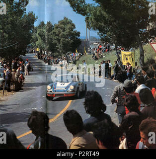 . Provinz Palermo (Sizilien, Italien), 'Piccolo Madonie "road", 13. Mai 1973. Der Porsche 911 Carrera RSR 3.0 (Gruppe 5) der Martini Racing Team bei der Targa Florio 1973. 13. Mai 1973. Unbekannt 2 1973 Targa Florio - Porsche 911 Carrera RSR Martini Stockfoto