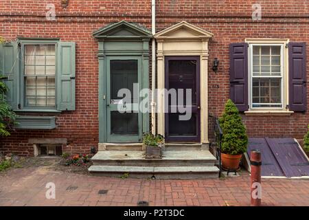 Häuser in Elfreth's Alley, Philadelphia, USA Stockfoto