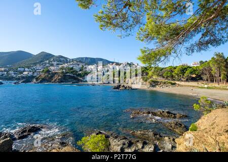 Spanien, Katalonien, wandern von Llança, Port de la Selva auf dem GR 92 und Europäischen Fernwanderweg E12, Llança, Farella Strand Stockfoto