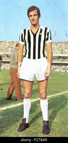 . Italiano: Verona, stadio Marcantonio Bentegodi. Il calciatore italiano Luciano Spinosi alla Juventus all'inizio della Stagione 1970/71, in Occasione di una trasferta sul Campo del Verona. 30. August 1970 bzw. 11. Oktober 1970. Unbekannt 49 Luciano Spinosi - Juventus FC 1970/71 Stockfoto