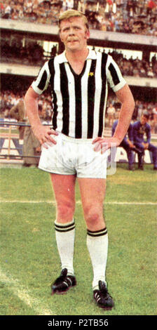 . Italiano: Verona, stadio Marcantonio Bentegodi. Il Tedesco-calciatore occidentale Helmut Haller alla Juventus all'inizio della Stagione 1970/71, in Occasione di una trasferta sul Campo del Verona. 30. August 1970 bzw. 11. Oktober 1970. Unbekannt 39 Helmut Haller - Juventus FC 1970/71 Stockfoto