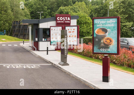 Costa Drive Thru bei Stafford (Norden), England, Großbritannien Stockfoto
