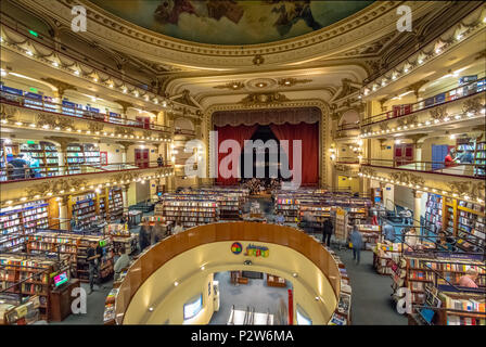 Interieur von El Ateneo Grand Splendid Bookshop - Buenos Aires, Argentinien Stockfoto