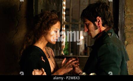 Original Film Titel: SANGRE DE MAYO. Englischer Titel: SANGRE DE MAYO. Regisseur: JOSÉ LUIS GARCI. Jahr: 2008. Stars: QUIM GUTIERREZ; PAULA ECHEVARRIA. Credit: NICKEL ODEON DOS/TELEMADRID/Album Stockfoto