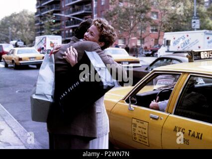 Original Film Titel: LIEBE. Englischer Titel: LIEBE. Regisseur: GLENN GORDON CARON. Jahr: 1994. Stars: Annette Bening. Quelle: WARNER BROTHERS/Album Stockfoto