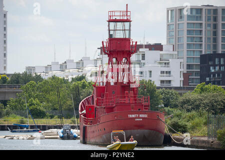 Royal Victoria Dock, London, UK. 15 Juni, 2018. London ist Gastgeber der UIM F1 H2O Weltmeisterschaft Motorboot Rennen Stockfoto