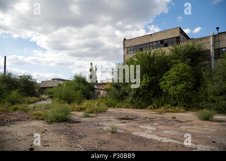 Bender, der Republik Moldau, die Ruine von einem geschlossenen Fabrik Stockfoto