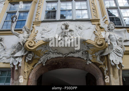 St. Johann Nepomuk, besser bekannt als die Asam Kirche (Deutsch:: Asamkirche), ist eine barocke Kirche in München. Stockfoto