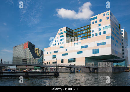 Amsterdam, Niederlande - 7. Mai 2014 - Der Palast der Justiz Gebäude in Amsterdam. Dieses modern gestaltete Komplex wurde von Claus en Kaan Ar Stockfoto