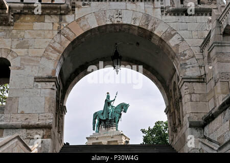 Die Statue von Stephan I. von Ungarn der Bogen warf, Fisherman's Bastion, Ungarn, Budapest, Europa, Stockfoto