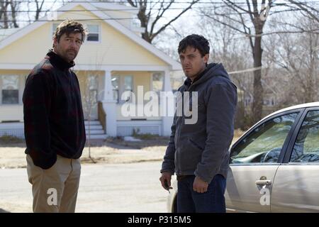 Original Film Titel: MANCHESTER AM MEER. Englischer Titel: MANCHESTER AM MEER. Regisseur: KENNETH LONERGAN. Jahr: 2016. Stars: Kyle Chandler; Casey Affleck. Credit: BIG INDIE BILDER/FOLGER, Claire/Album Stockfoto