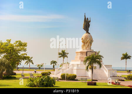 Panama City, Panama - 15. Mai 2016: Denkmal für Vasco Nunez de Balboa auf Balboa Avenue in Panama City. Stockfoto